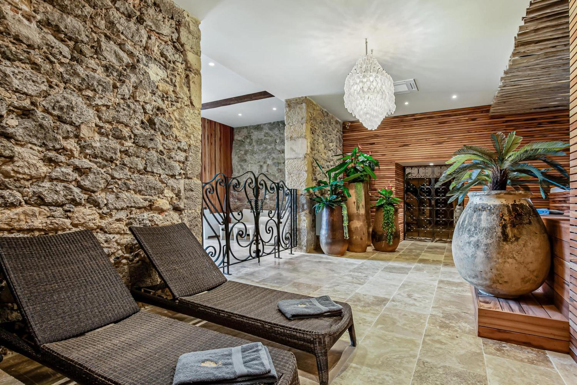 Chateau Hermitage De Combas Aparthotel Servian Εξωτερικό φωτογραφία