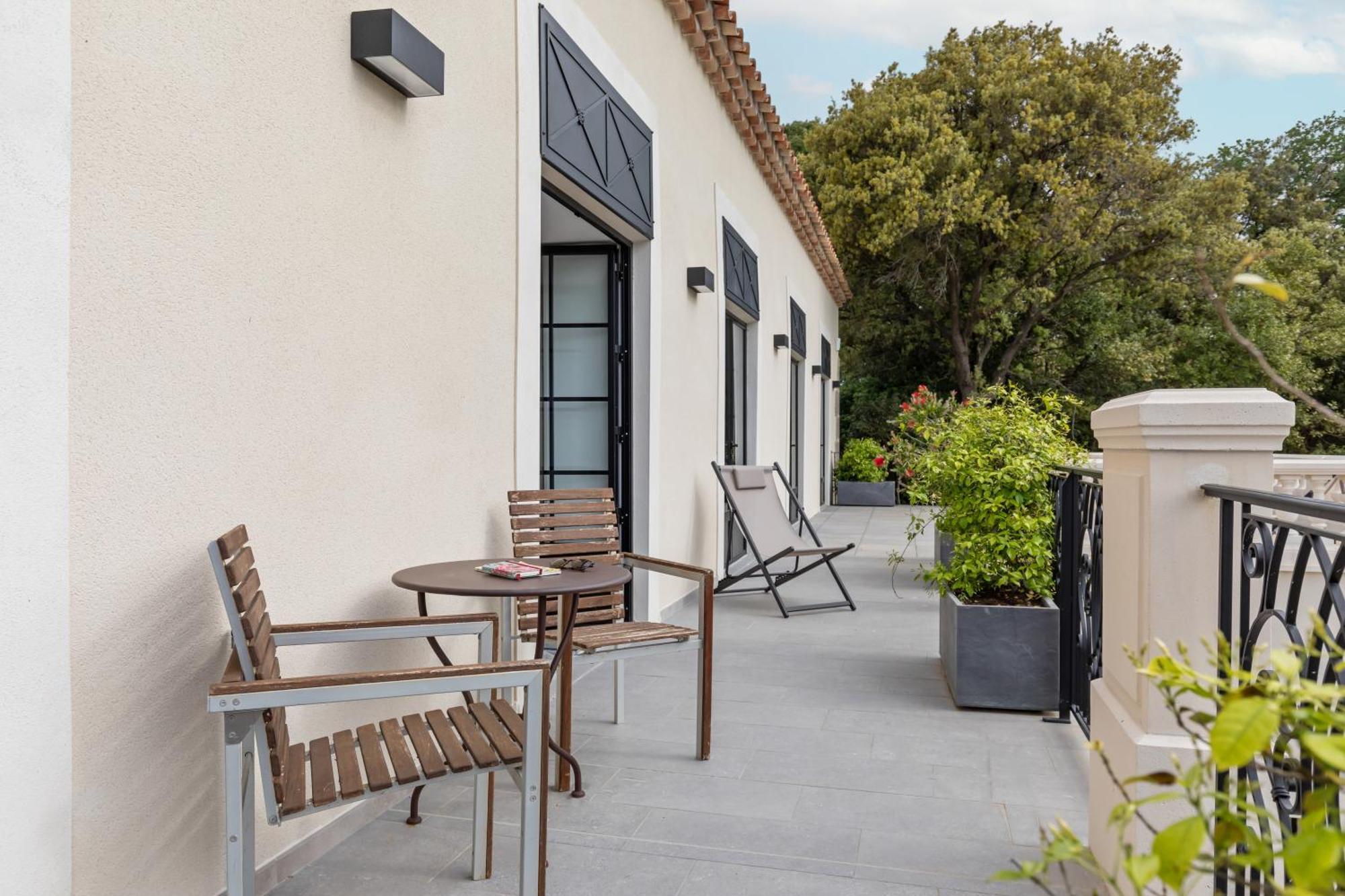 Chateau Hermitage De Combas Aparthotel Servian Δωμάτιο φωτογραφία