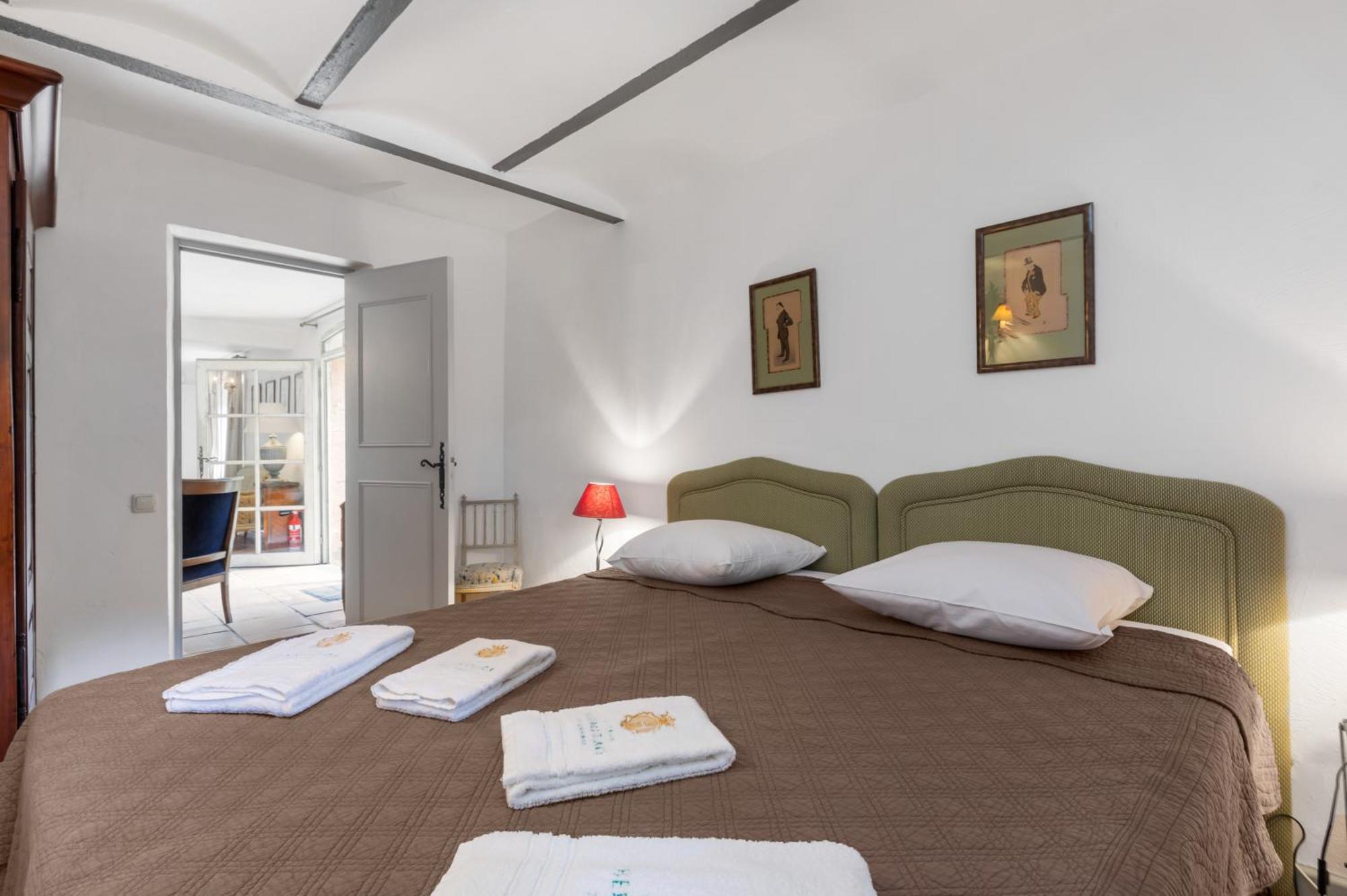 Chateau Hermitage De Combas Aparthotel Servian Εξωτερικό φωτογραφία