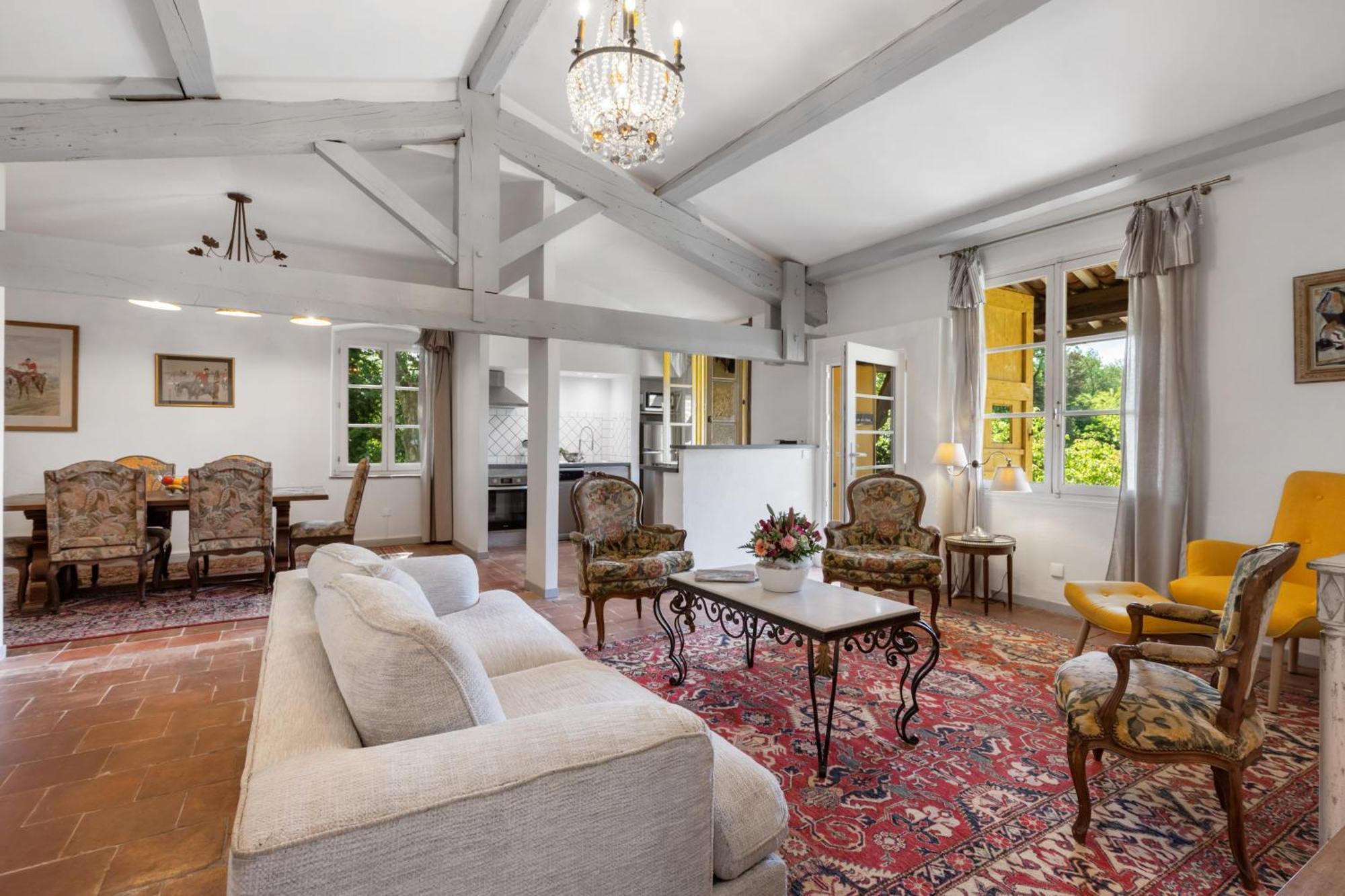 Chateau Hermitage De Combas Aparthotel Servian Εξωτερικό φωτογραφία