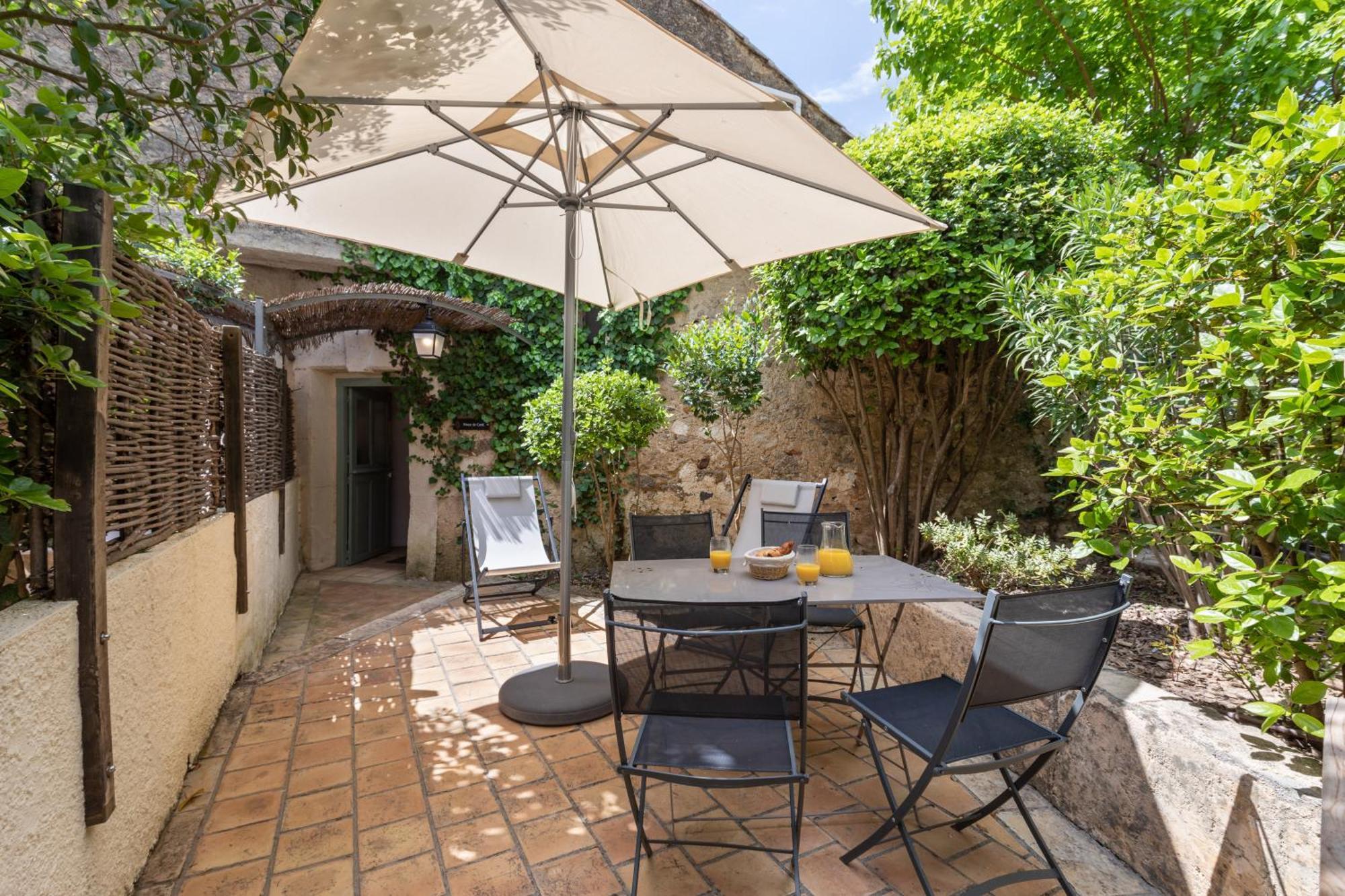 Chateau Hermitage De Combas Aparthotel Servian Εξωτερικό φωτογραφία