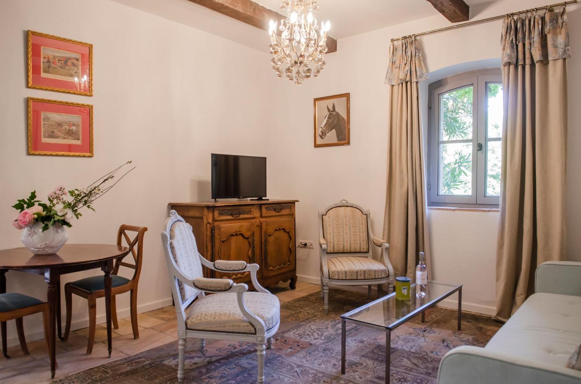 Chateau Hermitage De Combas Aparthotel Servian Εξωτερικό φωτογραφία